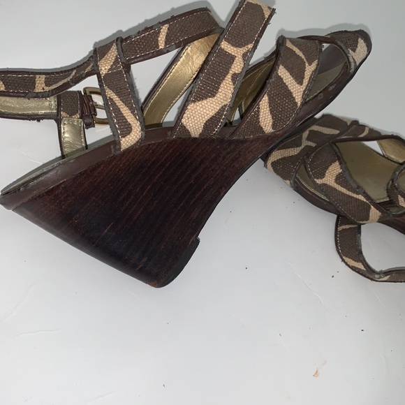 Brown Kelly and Katie heels - Picture 7 of 17